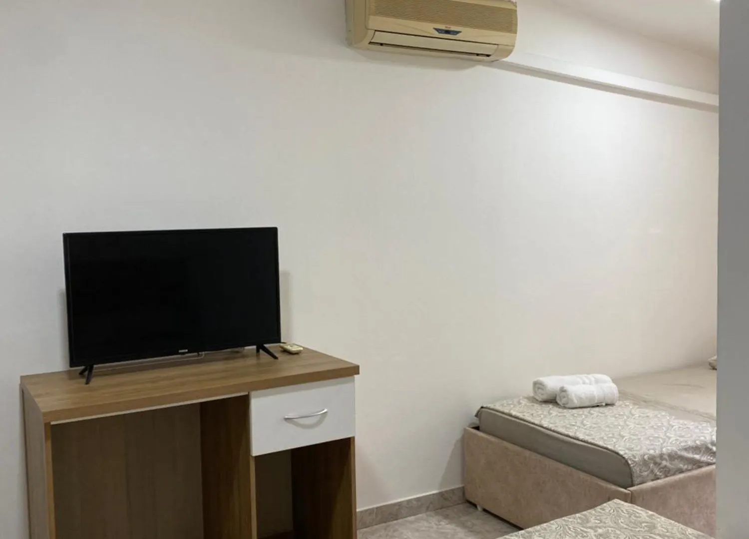 فندق Megans Garden غوليم 0*,
